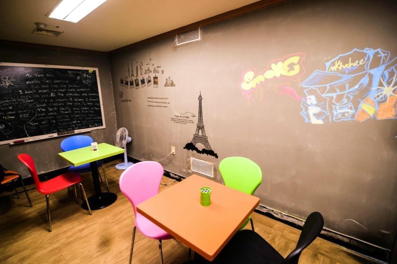 Kimchee Sinchon Guesthouse Séoul Extérieur photo