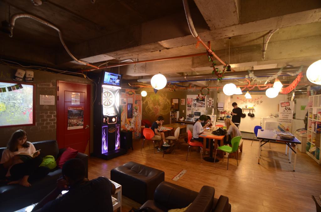 Kimchee Sinchon Guesthouse Séoul Extérieur photo
