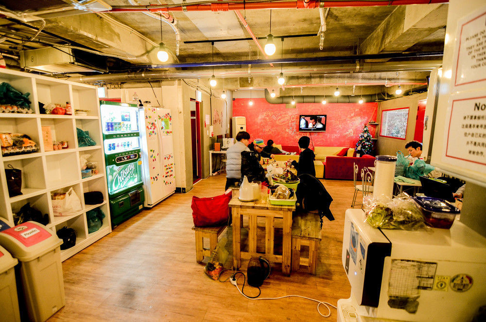 Kimchee Sinchon Guesthouse Séoul Extérieur photo